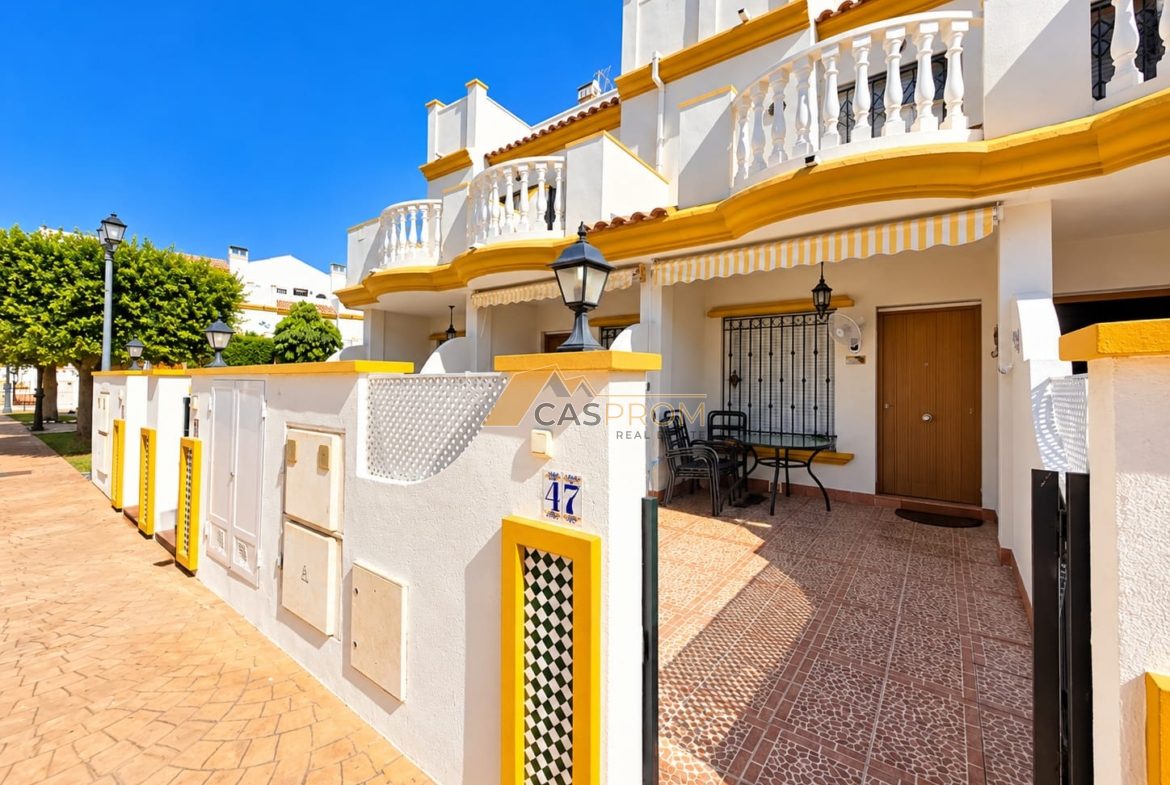 PRZYTULNY DOM SZEREGOWY Z WIDOKIEM NA MORZE W CABO ROIG
