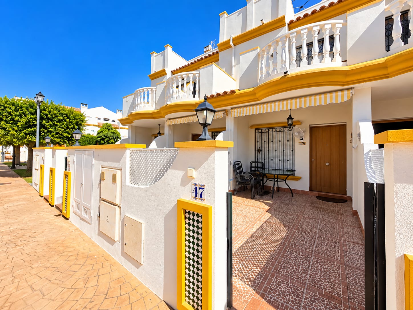 PRZYTULNY DOM SZEREGOWY Z WIDOKIEM NA MORZE W CABO ROIG