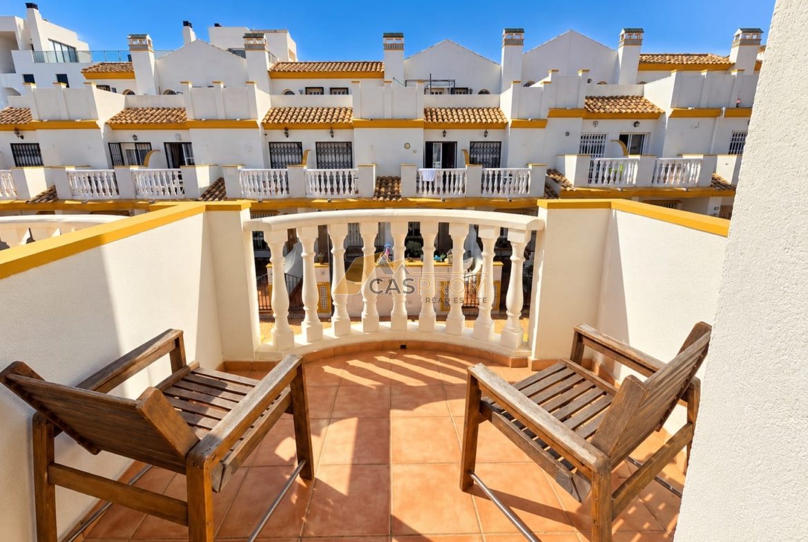 PRZYTULNY DOM SZEREGOWY Z WIDOKIEM NA MORZE W CABO ROIG