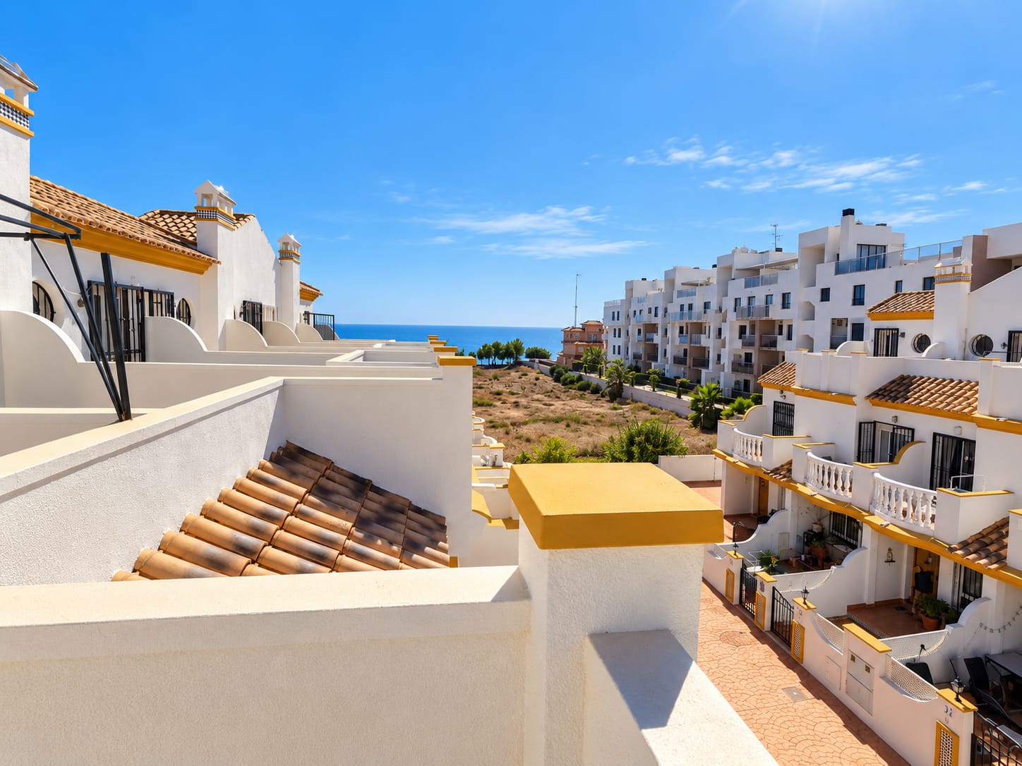 PRZYTULNY DOM SZEREGOWY Z WIDOKIEM NA MORZE W CABO ROIG