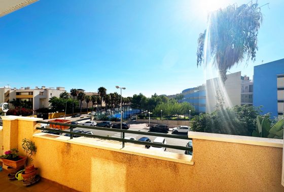 PIĘKNY APARTAMENT W KOMPLEKSIE AGUAMARINA W CABO ROIG