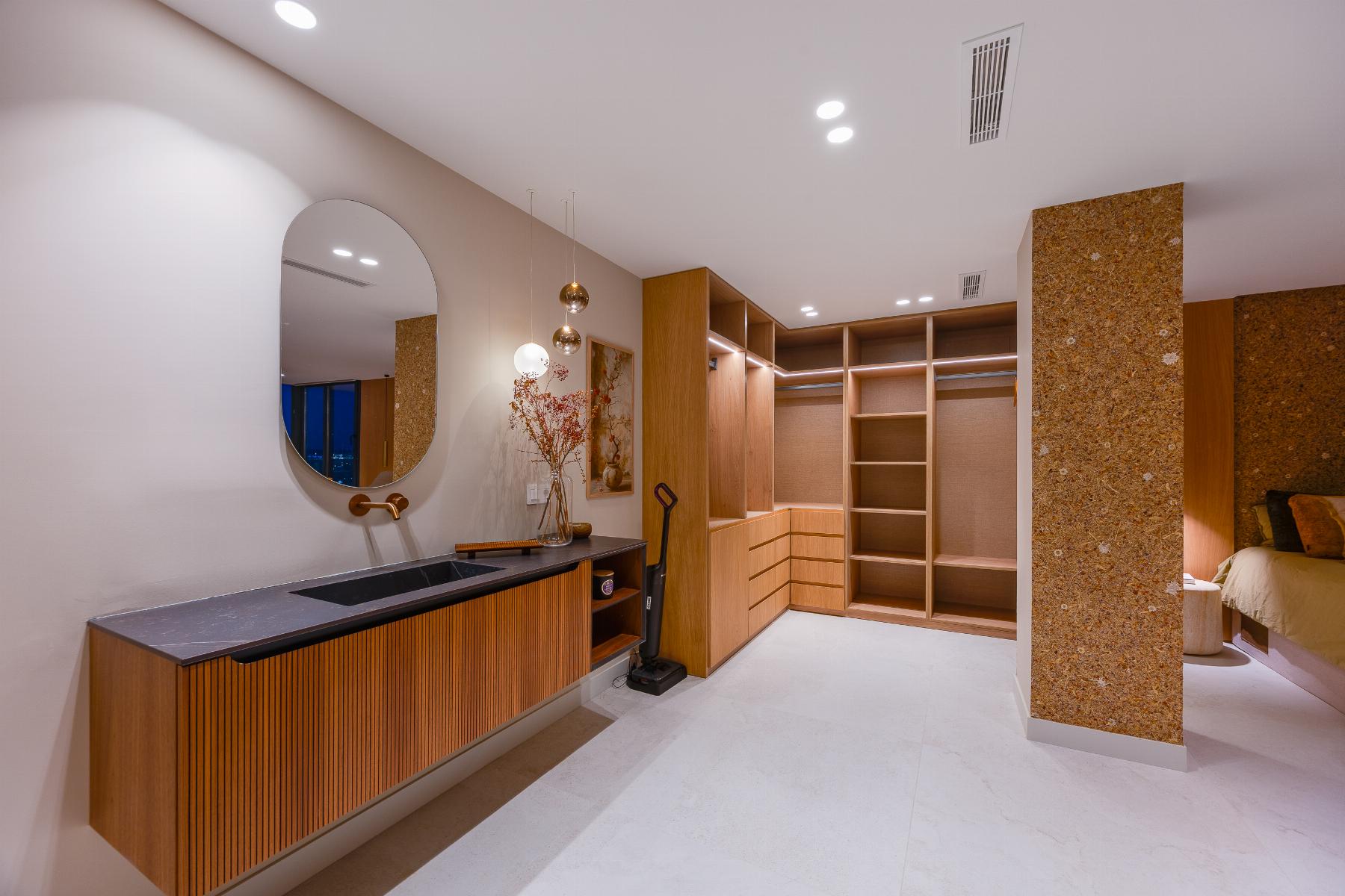 ODNOWIONY APARTAMENT PRZY PLAŻY Z WIDOKIEM NA MORZE W TORREVIEJA ACEQUION