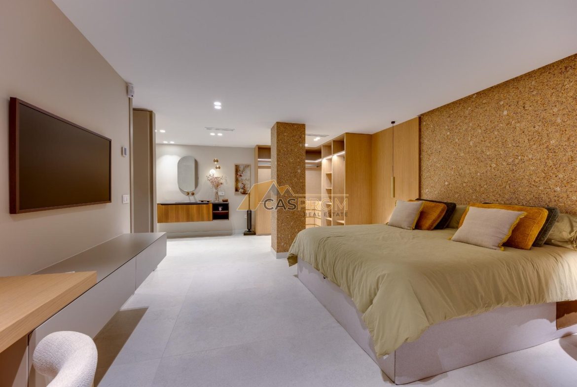 ODNOWIONY APARTAMENT PRZY PLAŻY Z WIDOKIEM NA MORZE W TORREVIEJA ACEQUION