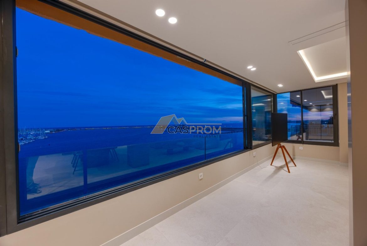 ODNOWIONY APARTAMENT PRZY PLAŻY Z WIDOKIEM NA MORZE W TORREVIEJA ACEQUION