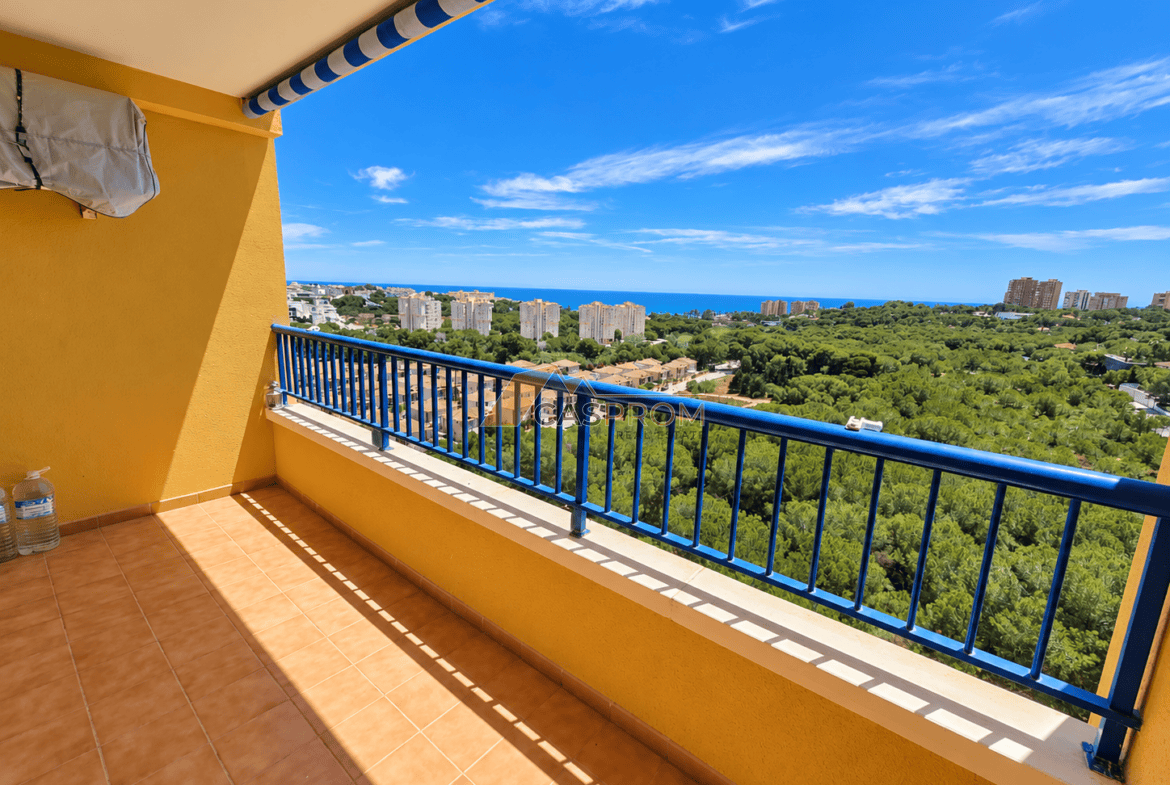 PRZESTRONNY APARTAMENT Z WIDOKIEM NA MORZE I LAS SOSNOWY W DEHESA DE CAMPOAMOR 
