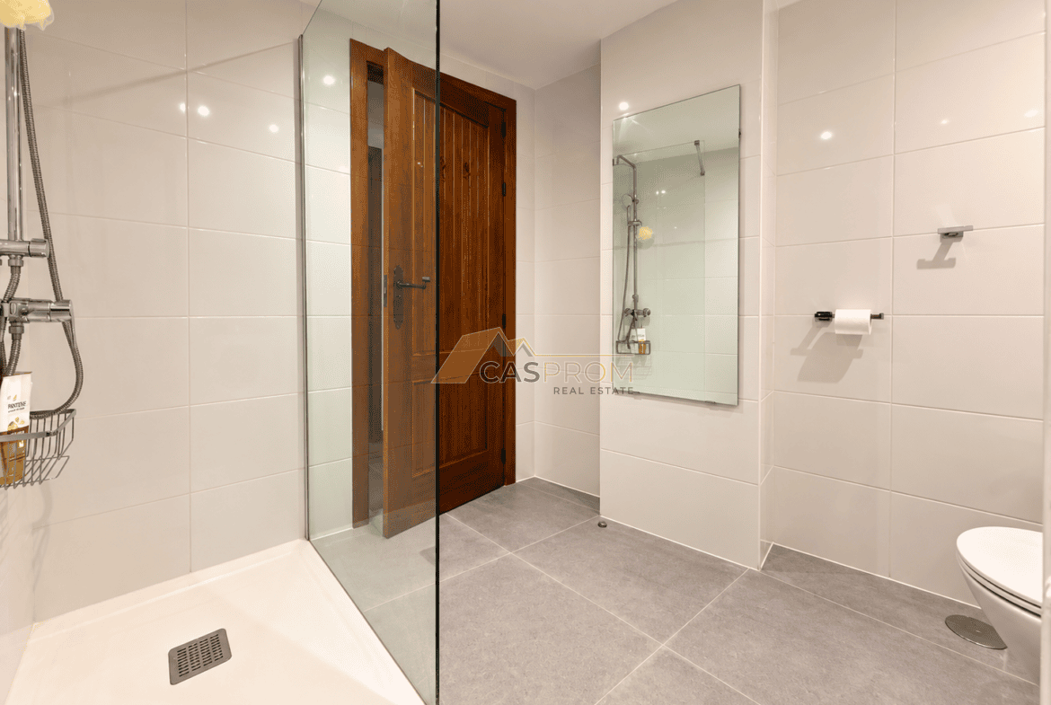 PRZESTRONNY APARTAMENT W PANORAMA PARK, ZALEDWIE 250 M OD PLAŻY W PUNTA PRIMA