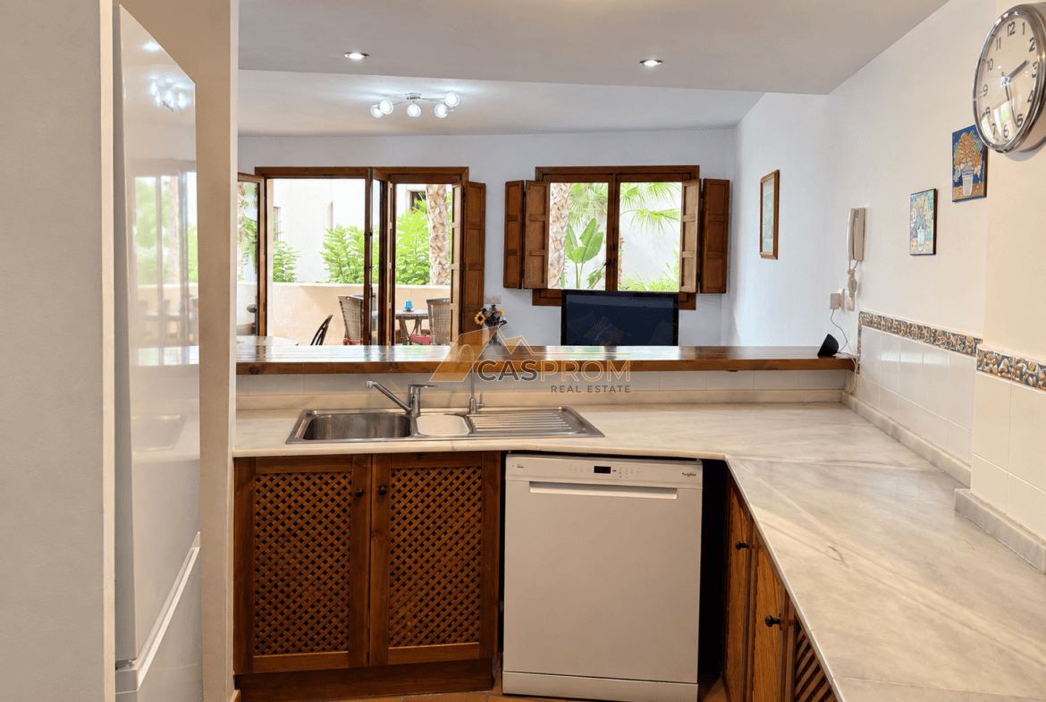 PRZESTRONNY APARTAMENT W PANORAMA PARK, ZALEDWIE 250 M OD PLAŻY W PUNTA PRIMA