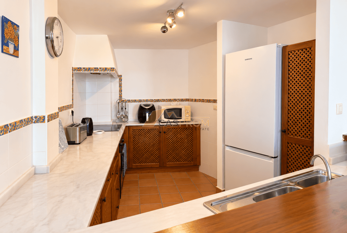 PRZESTRONNY APARTAMENT W PANORAMA PARK, ZALEDWIE 250 M OD PLAŻY W PUNTA PRIMA