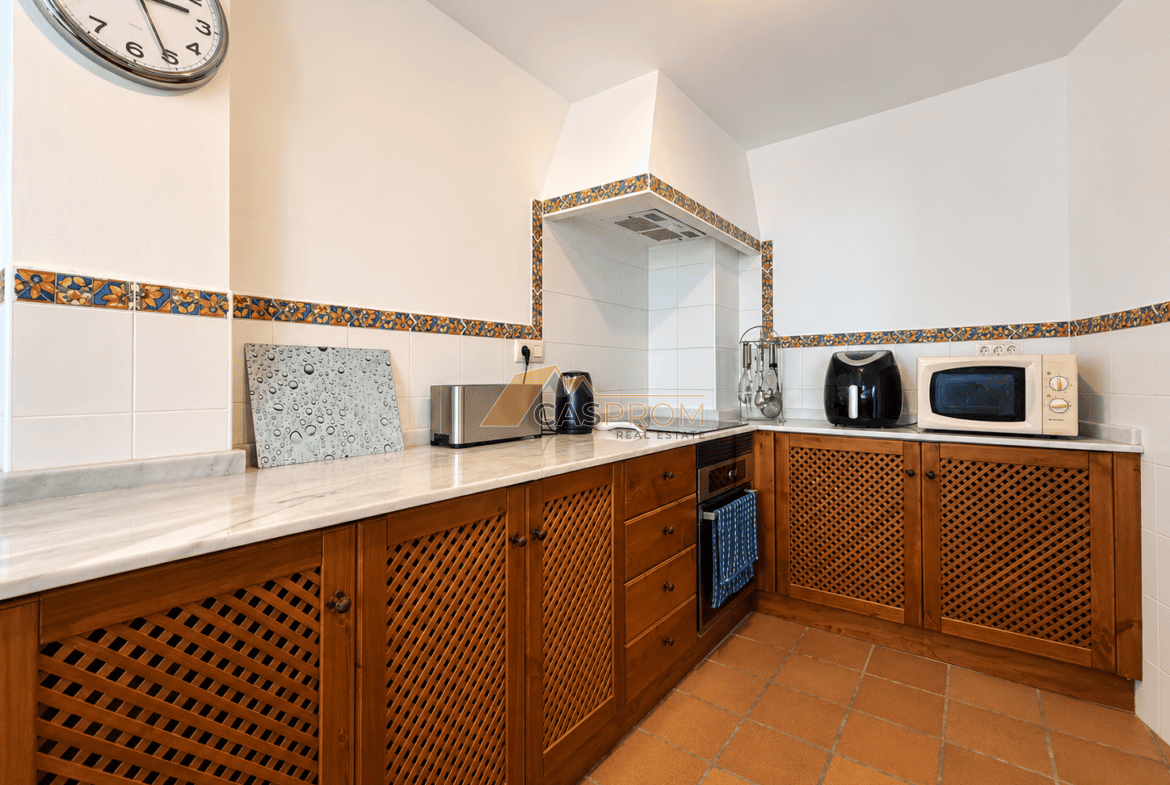 PRZESTRONNY APARTAMENT W PANORAMA PARK, ZALEDWIE 250 M OD PLAŻY W PUNTA PRIMA