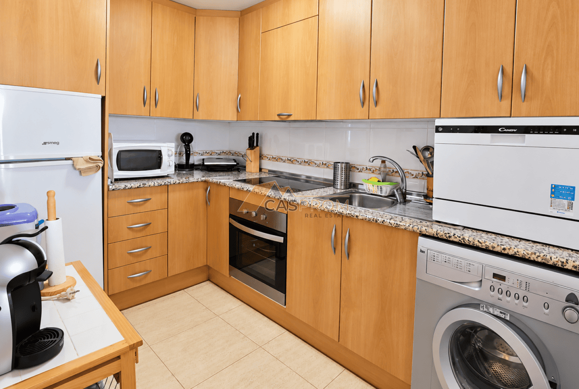 PRZESTRONNY APARTAMENT Z WIDOKIEM NA MORZE I LAS SOSNOWY W DEHESA DE CAMPOAMOR 