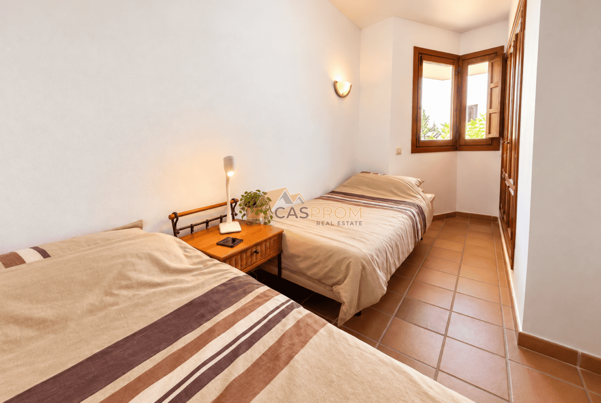 PRZESTRONNY APARTAMENT W PANORAMA PARK, ZALEDWIE 250 M OD PLAŻY W PUNTA PRIMA