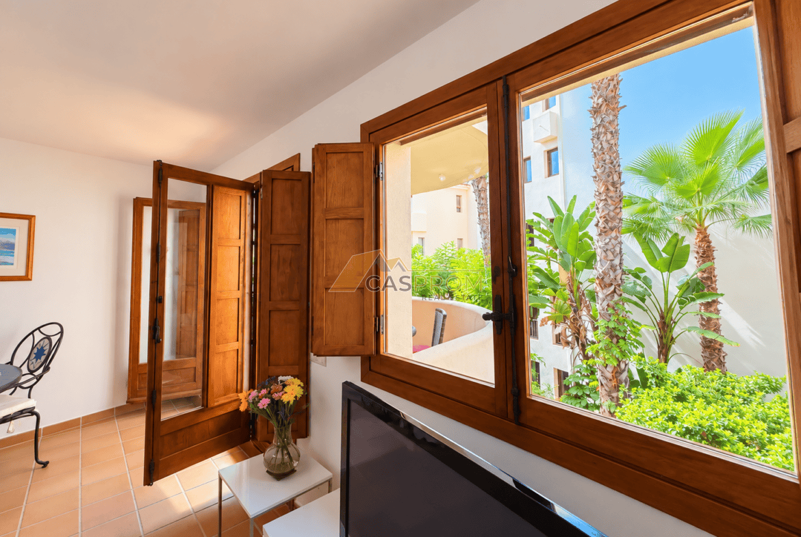 PRZESTRONNY APARTAMENT W PANORAMA PARK, ZALEDWIE 250 M OD PLAŻY W PUNTA PRIMA