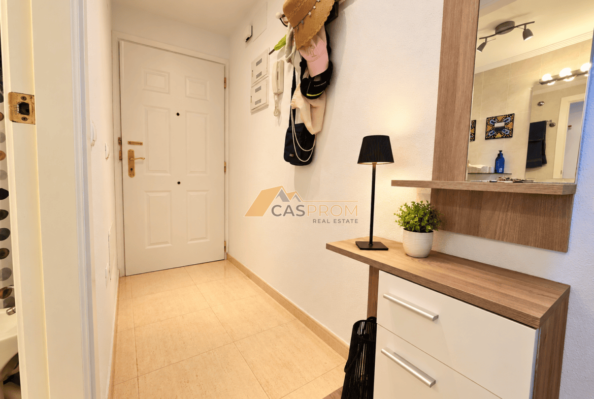 PRZESTRONNY APARTAMENT Z WIDOKIEM NA MORZE I LAS SOSNOWY W DEHESA DE CAMPOAMOR 