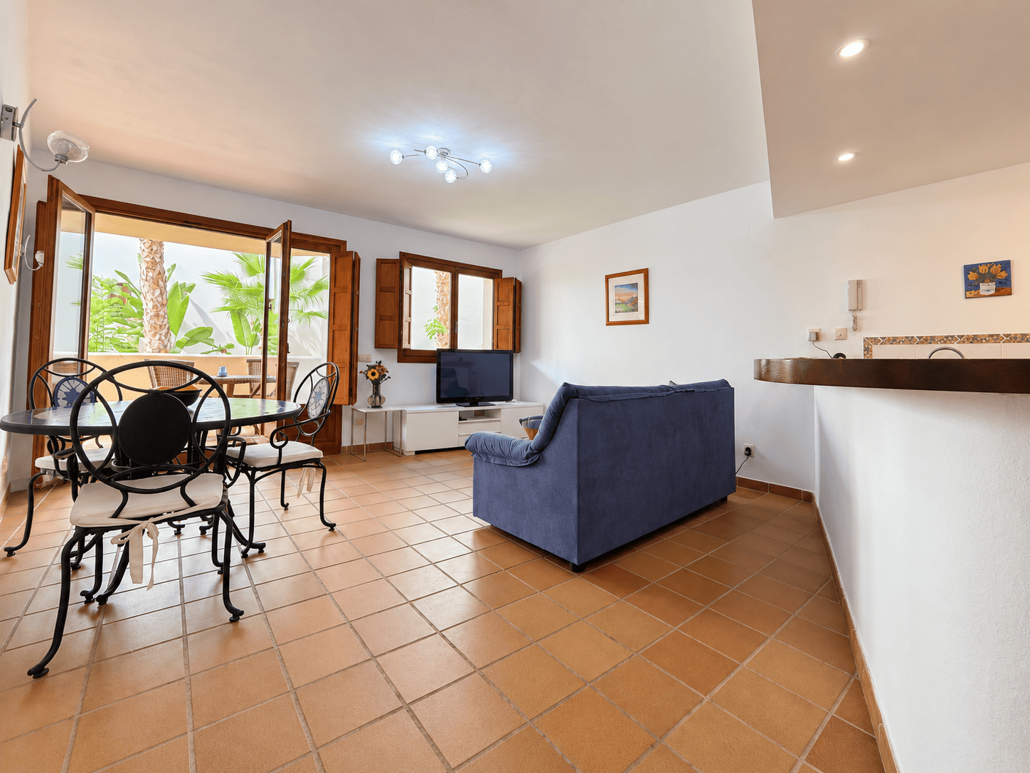 PRZESTRONNY APARTAMENT W PANORAMA PARK, ZALEDWIE 250 M OD PLAŻY W PUNTA PRIMA