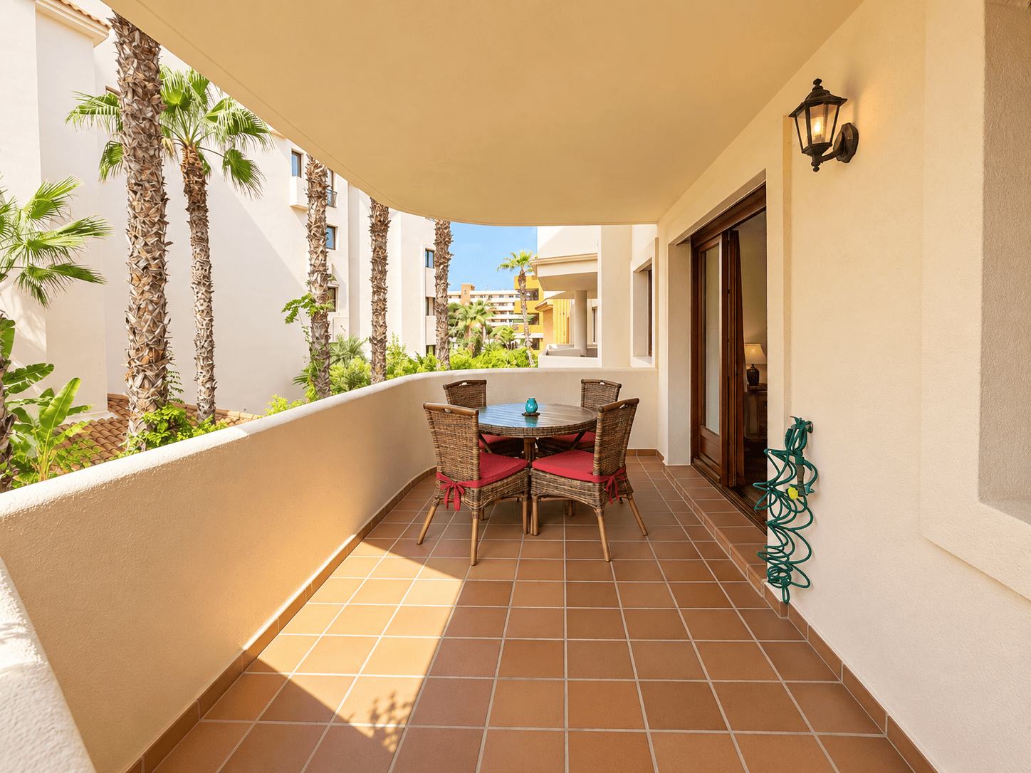 PRZESTRONNY APARTAMENT W PANORAMA PARK, ZALEDWIE 250 M OD PLAŻY W PUNTA PRIMA